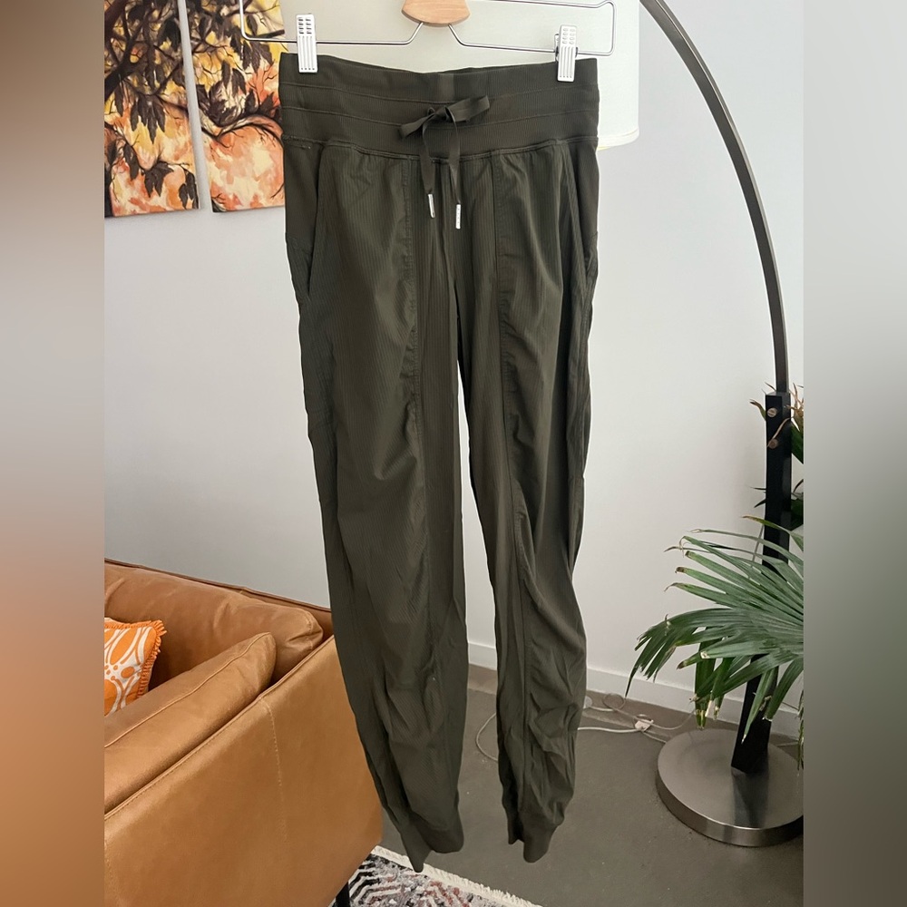 Lululemon Dance Studio Jogger - Picture 2 of 4